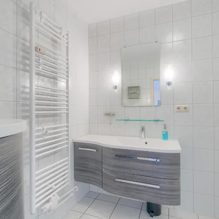 Haus Margarete, 2 *